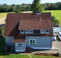 Modern renovierte EG-Wohnung mit Garten, EBK, Garage und Keller - Bruchhausen-Vilsen
