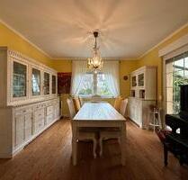 Provisionsfrei!! Charmantes Einfamilienhaus auf großzügigem Eckgr - Offenbach am Main Buchrain