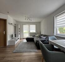 Helle 2-Zimmer-Wohnung mit Balkon und Einbauküche in Bahnhofsnähe - Herrenberg