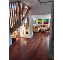 Helle 3 Zimmer Wohnung mit ausgebautem Spitzboden in Brietlingen - Adendorf