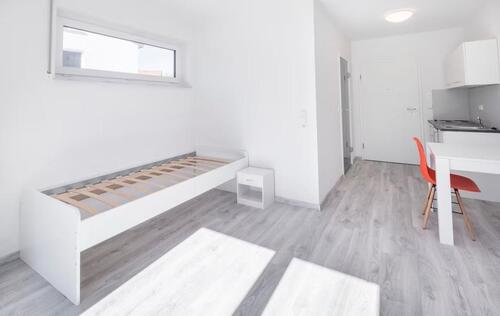 Foto - Möbliertes Apartment zur Zwischenmiete – Erdgeschoss + Balkon