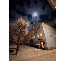 Einfamilienhaus - 1.200,00&nbsp;EUR Kaltmiete, ca.&nbsp; 100,00&nbsp;m&sup2; in Tauberbischofsheim (PLZ: 97941)