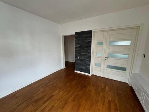 Foto - 3 Zimmer Wohnung - 1.000,00&nbsp;EUR Kaltmiete, ca.&nbsp; 85,00&nbsp;m&sup2;