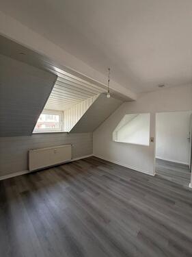 Foto - Renovierte gemütliche Dachwohnung
