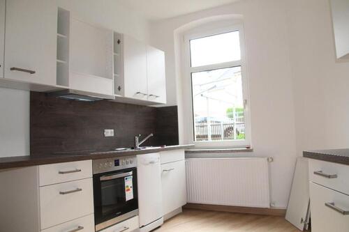 Foto - Sanierte 2-Zimmer-Wohnung mit off. Küche und EBK - Stellplatz