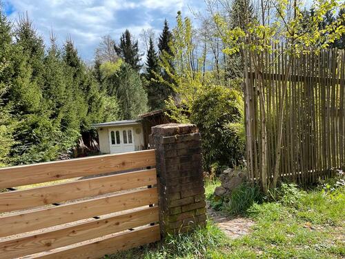 Foto - Kernsaniertes Haus mit großen Gartengrundstück am Bach OT Laubach