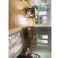 Helle 2-Zimmer-Wohnung mit kl. Garten+Terrasse Bghsn. Neustadt - Burghausen