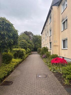 Foto - Attraktive vermietete 3‑Zimmer DG-Wohnung mit Balkon in Hilden