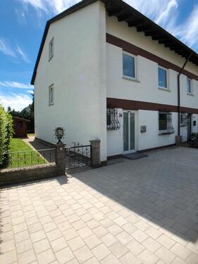 Foto - Einfamilienhaus (Reihenendhaus)