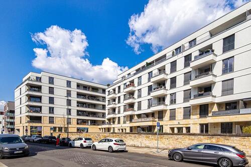 Foto - Bezaubernde Familienwohnung in TOP-City-Lage. Mit 2 Bädern, EBK, großem Balkon, Parkett, etc.