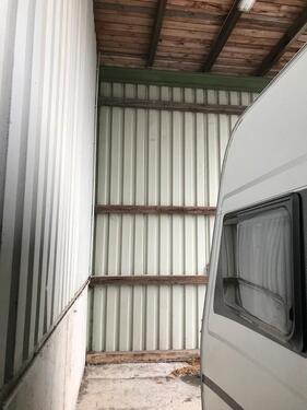 Foto - Wohnmobil Stellplatz Hallenplatz