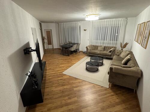 Foto - Großzügige 2 Zimmer 72m² im Hochparterre (Tiefgaragenstellplatz)