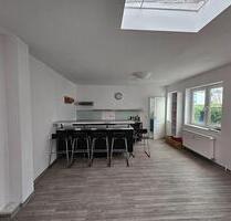 Wohnen oder Gewerbe 70 m² teilbar EBK Außenbereich - Kassel Niederzwehren