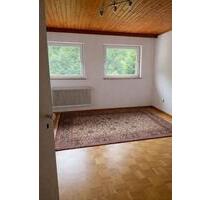 100 m² große 3-Zimmer-Wohnung in ruhiger Lage mit großem Balkon - Münstertal/Schwarzwald