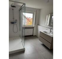 Renovierte 3,5 Zimmer Wohnung Neubaustandard 1.OG Einbauküche - Speichersdorf