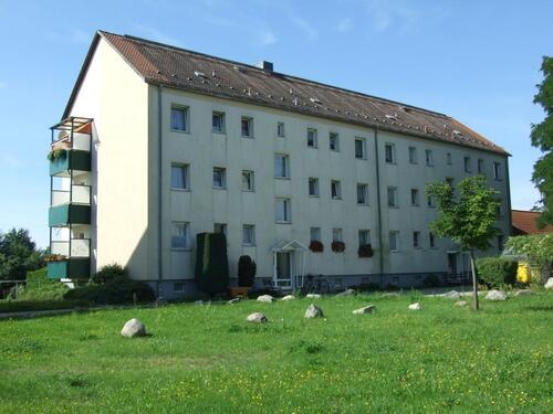 Foto - 3 Raum-Wohnung mit Balkon - 429,00&nbsp;EUR Kaltmiete, ca.&nbsp; 61,92&nbsp;m&sup2;