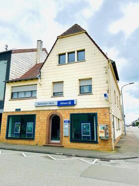 Foto - Mehrfamilienhaus mit Gewerbeeinheit