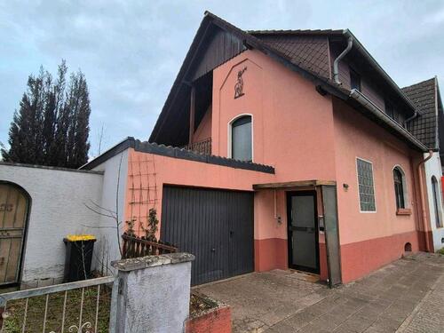 Foto - Einfamilienhaus Provisionsfrei Teilrenoviert viel Potenzial