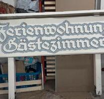 Handgeschnitztes Schild Hinweisschild 