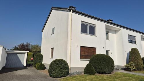 Foto - Doppelhaushälfte, 6 Zimmer mit Garten, in bester Lage von Kaarst