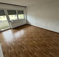 Helle 2-Zimmer-Wohnung mit Balkon und Gartenblick – ruhige Lage in Baumholder [HMR-O62E06]