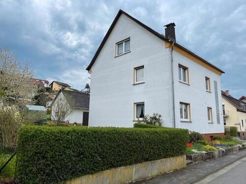 Foto - 7 Zimmer Mehrfamilienhaus, Wohnhaus zum Kaufen in Hohenstein