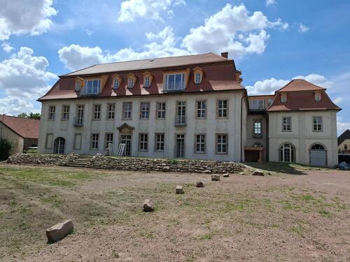 Foto - Erstbezug nach Sanierung- 6 Wohnungen im Schloss