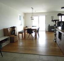 4 Zimmer Wohnung mit Balkon und Garage, Zentral in Winhöring