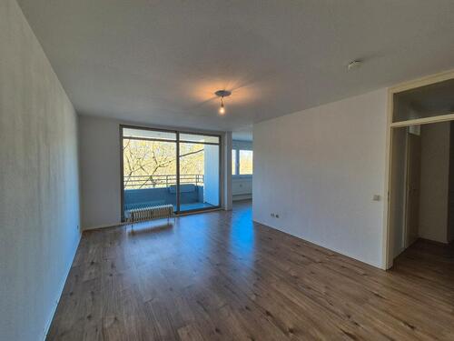 Foto - Zuhause ist: Feierabend auf dem Balkon dieser 2-Zimmerwohnung - €500,00* Gutschein nach Einzug