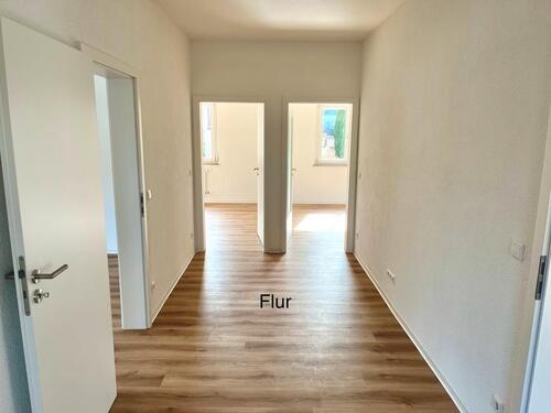 Foto - Wohnung 92,5 qm NEU saniert - 1.180,00&nbsp;EUR Kaltmiete, ca.&nbsp; 92,50&nbsp;m&sup2;