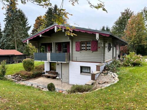 Foto - Freistehendes Holzblockhaus im Oberen Bayerischen Wald