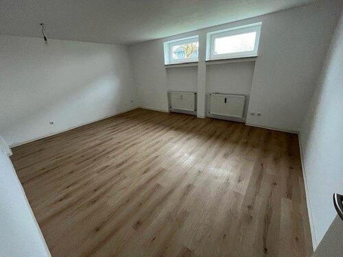 Foto - Lagerraum in Form 3 Zimmer Keller-Wohnung