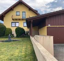 Einfamilienhaus mit Doppelgarage und Nebengebäude - Deggendorf