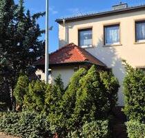 Reihenendhaus mit überdachter Terrasse und schönem Garten - Großenhain