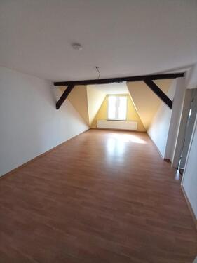 Foto - Großzügige 2-Raum-Dachgeschosswohnung im schönen Altbau
