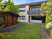 Foto - Reihenmittelhaus mit Garage, Stellplatz und Gartenhaus
