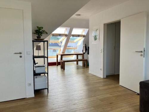 Foto - Zwischenmiete: Möblierte 52qm im DG in Köln 