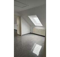 Wohnung Dachgeschoss - 700,00&nbsp;EUR Kaltmiete, ca.&nbsp; 60,00&nbsp;m&sup2; in Minden (PLZ: 32423)