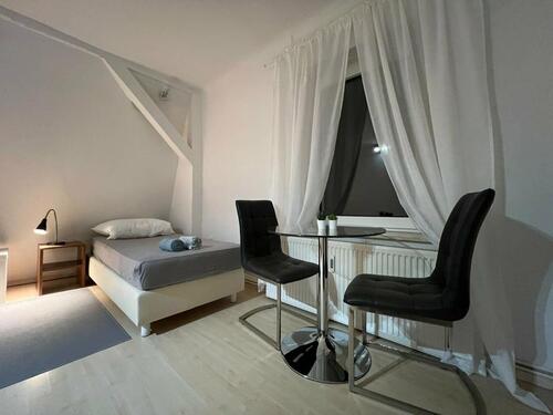 Foto - ab 15 € Tesla Grünheide Apartment Monteurzimmer Wohnung Unterkunft Möblierte Wohnung - 5 Einzelbetten