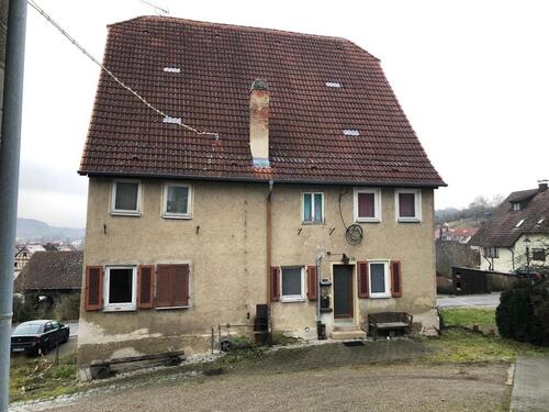 Foto - Zum Verkauf: renovierungsbedürftiges Mehrfamilienhaus in Unterjes