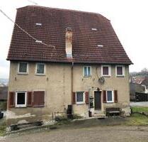 Zum Verkauf: renovierungsbedürftiges Mehrfamilienhaus in Unterjes - Tübingen