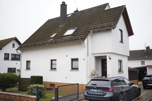 Foto - 8 Zimmer Einfamilienhaus zum Kaufen in Ehringshausen