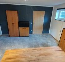 1‑Zimmer mit Dusch-WC & separatem Eingang zentral in Geisenhausen