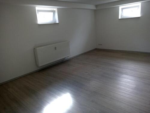 Foto - 2 Zi-Whg zu vermieten - 500,00 EUR Kaltmiete,