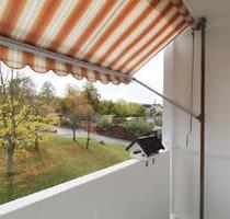 *** 3 Zimmer + Balkon + Einbauküche ---neu renoviert *** - Limbach-Oberfrohna