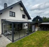 Wohnhaus mit großem Grundstück und Doppelgarage 11km Nürburgring - Retterath