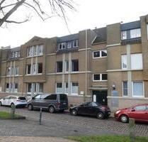 Traumhafte, individuelle Wohnung mit großer Loggia in TOP-Lage - Neumünster