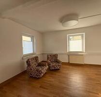 Raum (28 m²) – renoviert & bezugsfertig in Psychotherapiepraxis - Dinkelsbühl