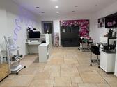 Foto - Untermieterin Nageldesignerin & Wimpernstylistin Kosmetikerin