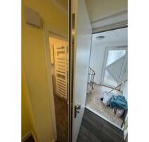 Herrliche Wohnung - Hochparterre - beste Wohnlage - vollständig renoviert - ein Schmuckstück! - Ramstein-Miesenbach